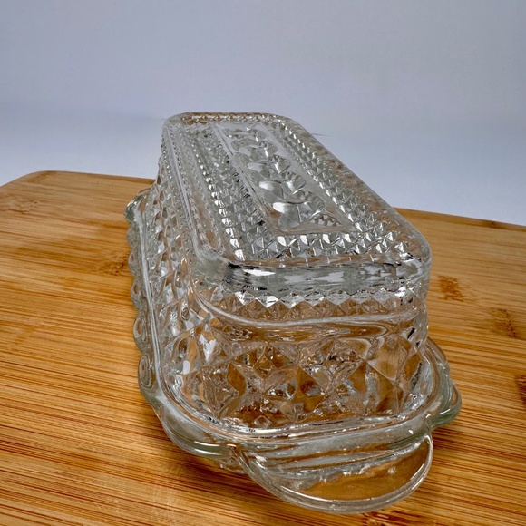 Vintage Pressed Glass Butter Dish 🧈✨ Diamond Cut Pattern • Clear Glass Beauty - Picture 3 of 7